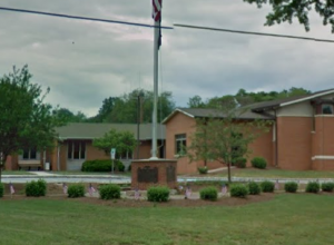 Photograph of front of Readington Municipal Court and municipal complex.